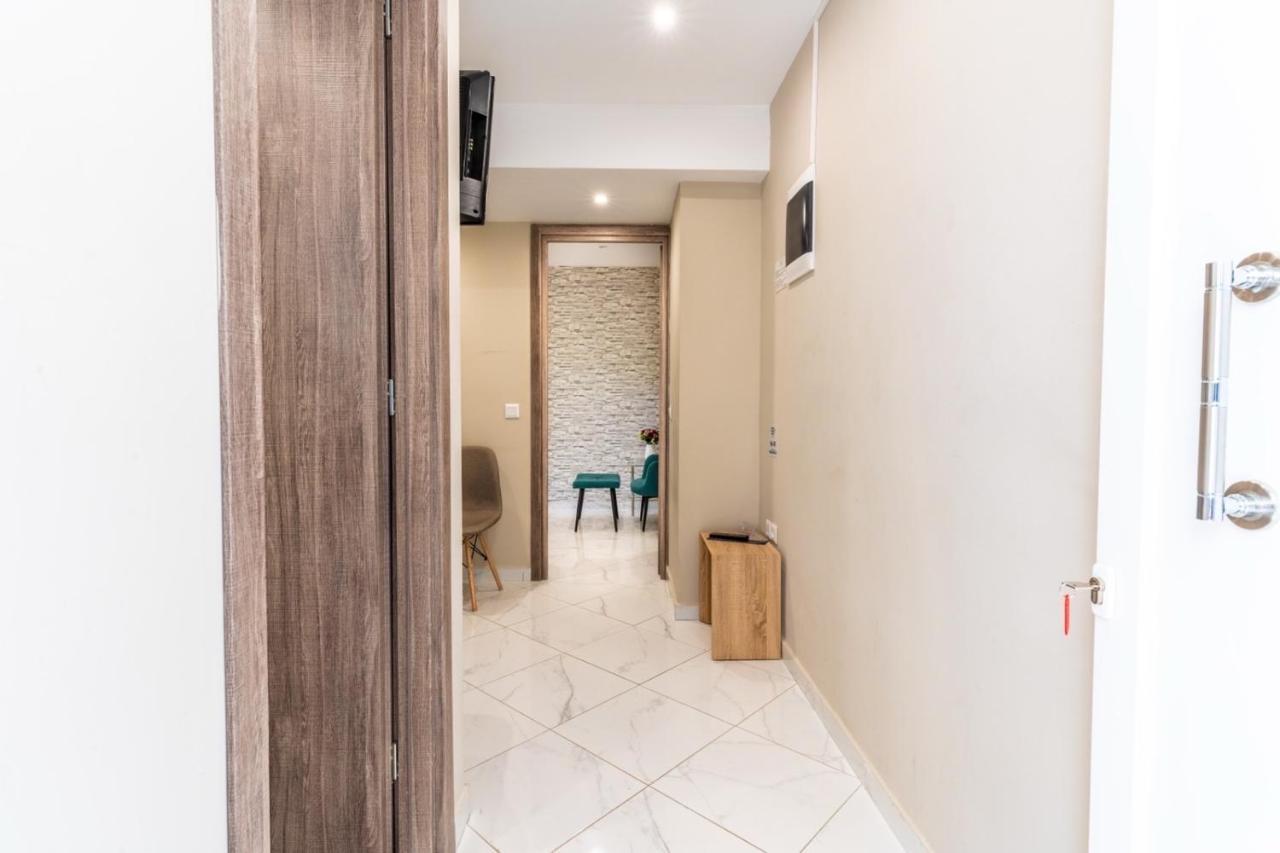 Aiolos Luxury Alimos Kalamaki Market Apartment 3 Near The Sea เอเธนส์ ภายนอก รูปภาพ